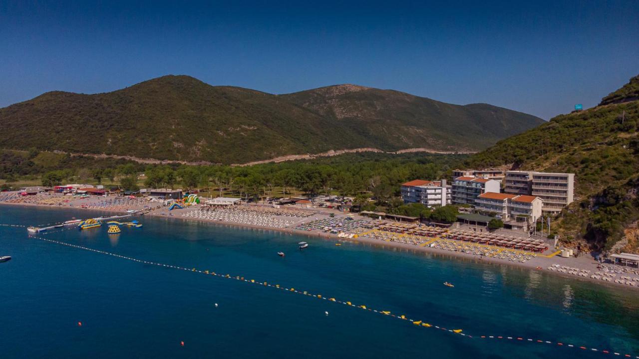 Poseidon The Beach Hotel Budva Exterior photo