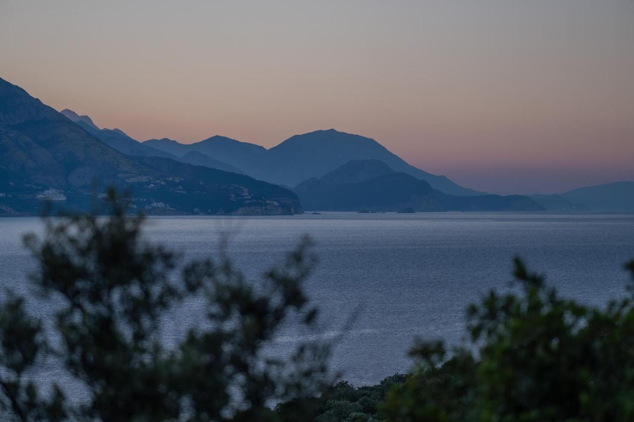 Poseidon The Beach Hotel Budva Exterior photo